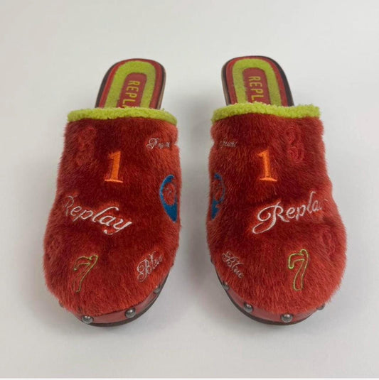 REPLAY CLOGS